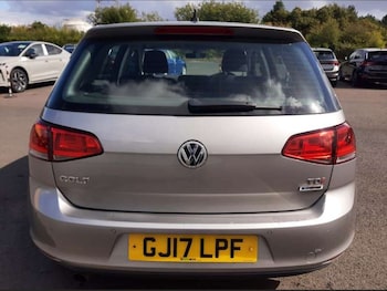 Used Volkswagen Golf 2017 for sale - 75962883: Photo