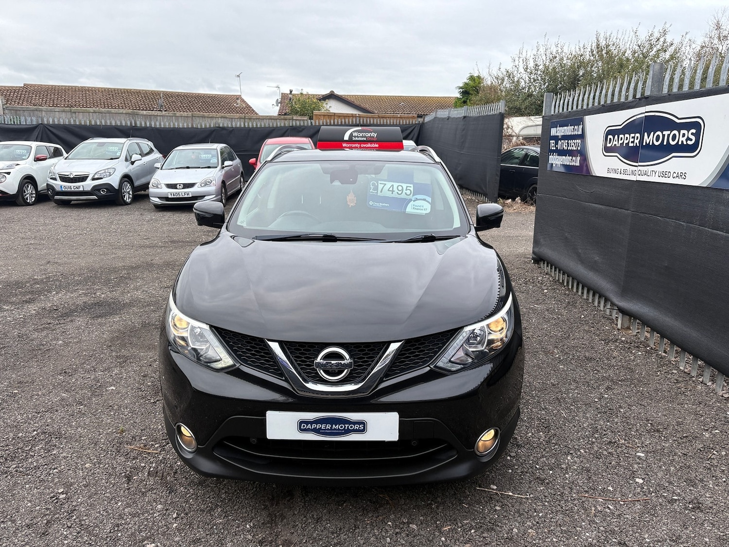Used Nissan Qashqai 2016 for sale - 76319278: Photo 2