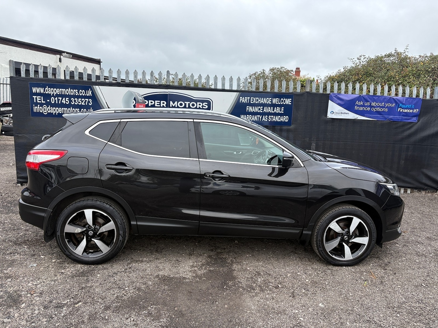 Used Nissan Qashqai 2016 for sale - 76319278: Photo 4