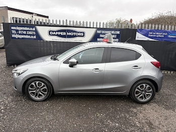 Used Mazda Mazda2 2015 for sale - 77750357: Photo