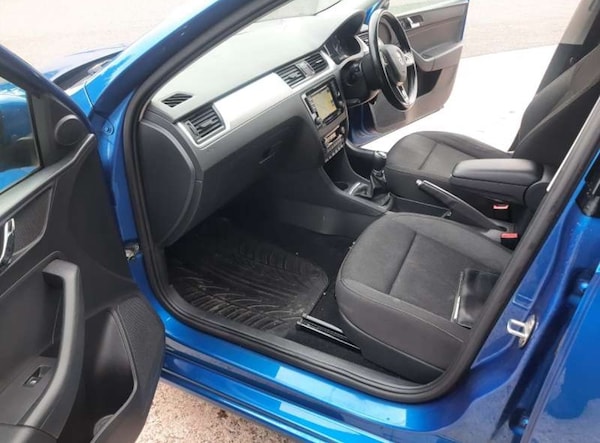Used Skoda Rapid Spaceback 2015 for sale - 76246299: Photo 17