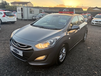 Used Hyundai i30 2012 for sale - 76618888: Photo