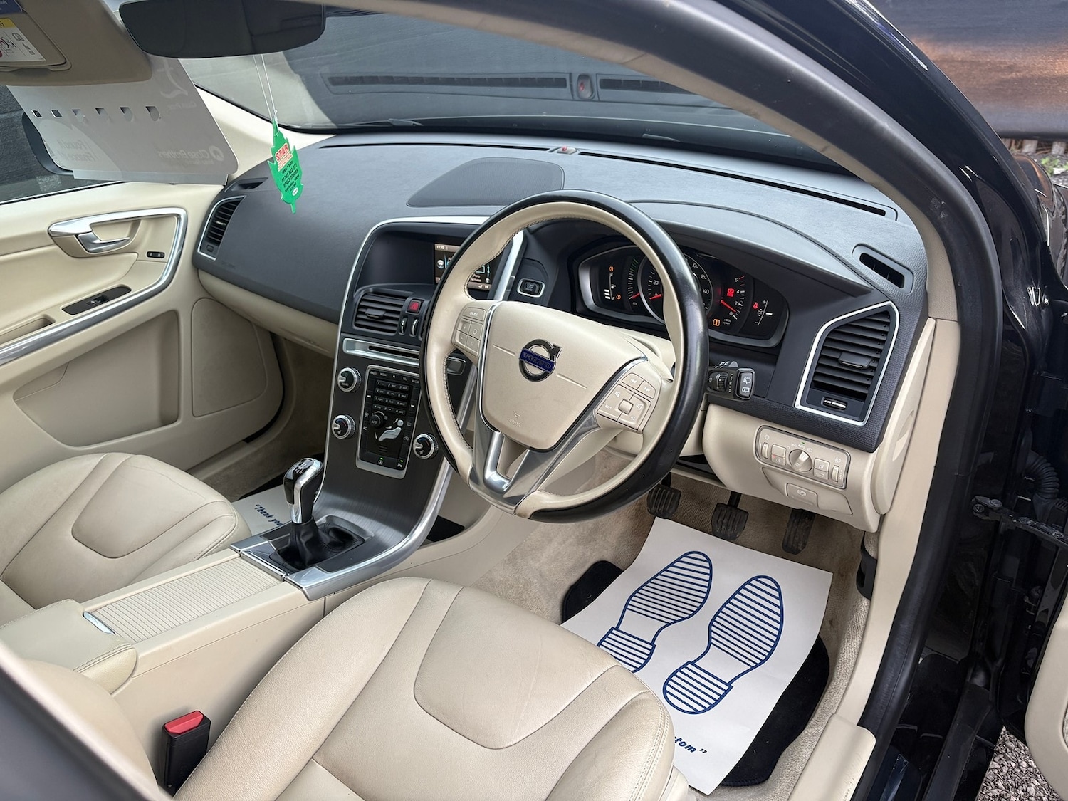 Used Volvo XC60 2015 for sale - 77954419: Photo 22