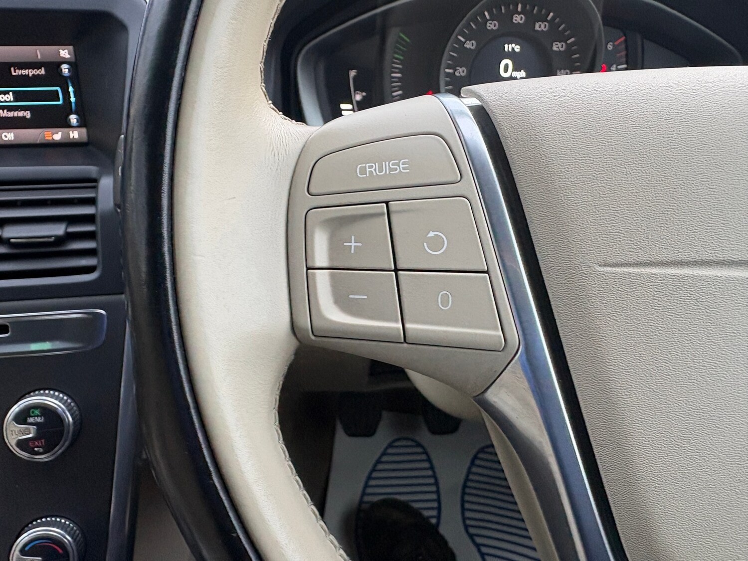 Used Volvo XC60 2015 for sale - 77954419: Photo 24