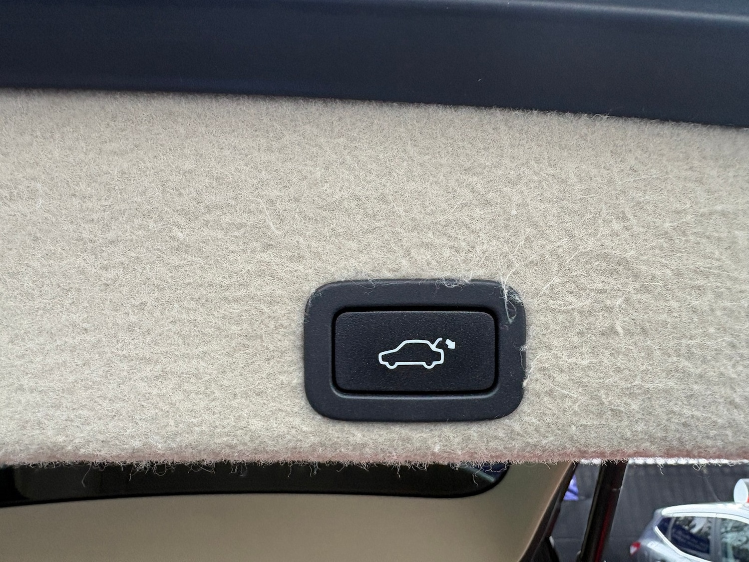 Used Volvo XC60 2015 for sale - 77954419: Photo 8