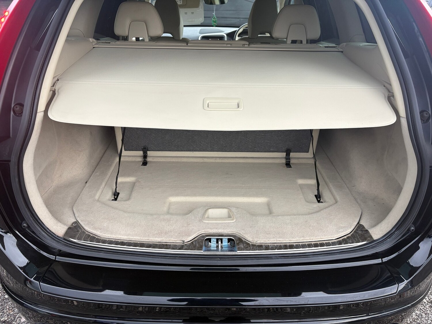 Used Volvo XC60 2015 for sale - 77954419: Photo 9