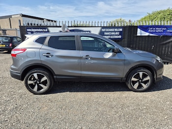 Used Nissan Qashqai 2016 for sale - 78756423: Photo