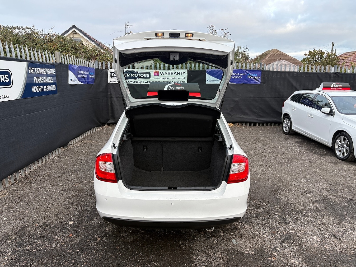 Used Skoda Rapid 2014 for sale - 76319276: Photo 7
