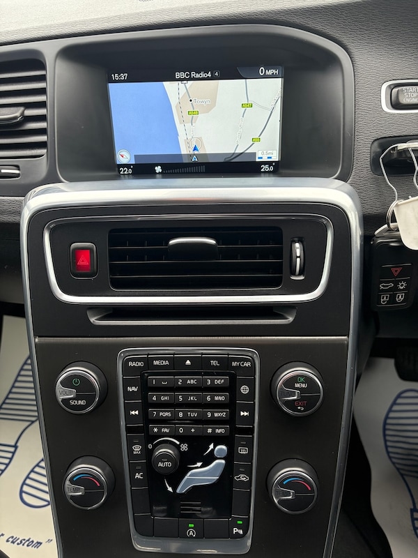 Used Volvo V60 2014 for sale - 76319270: Photo 24