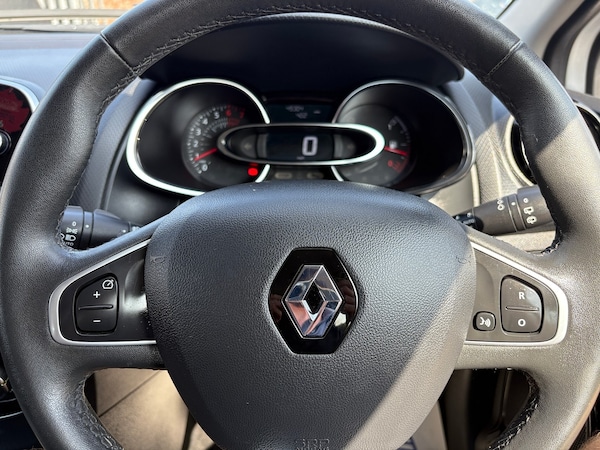 Used Renault Clio 2016 for sale - 76262753: Photo 19