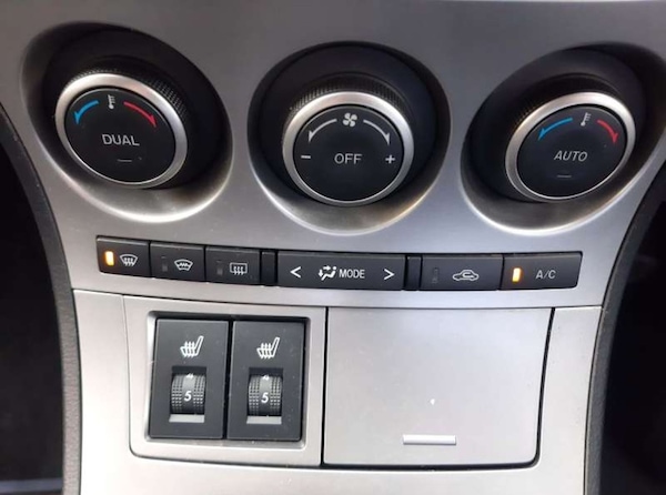 Used Mazda Mazda3 2010 for sale - 76262763: Photo 11