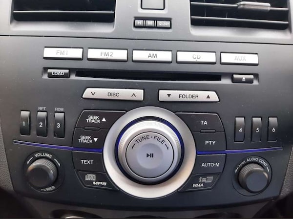 Used Mazda Mazda3 2010 for sale - 76262763: Photo 14