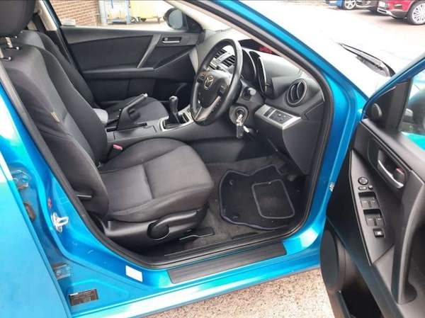 Used Mazda Mazda3 2010 for sale - 76262763: Photo 15