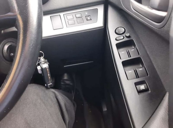 Used Mazda Mazda3 2010 for sale - 76262763: Photo 16