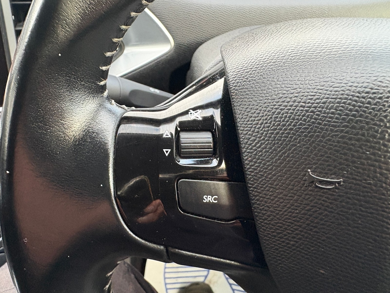 Used Peugeot 308 2018 for sale - 76335004: Photo 20