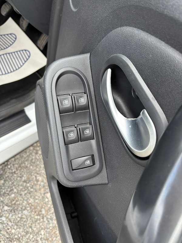 Used Dacia Duster 2017 for sale - 76319277: Photo 21