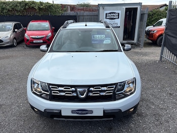 Used Dacia Duster 2017 for sale - 76319277: Photo 2