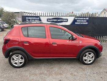 Used Dacia Sandero Stepway 2015 for sale - 78054407: Photo