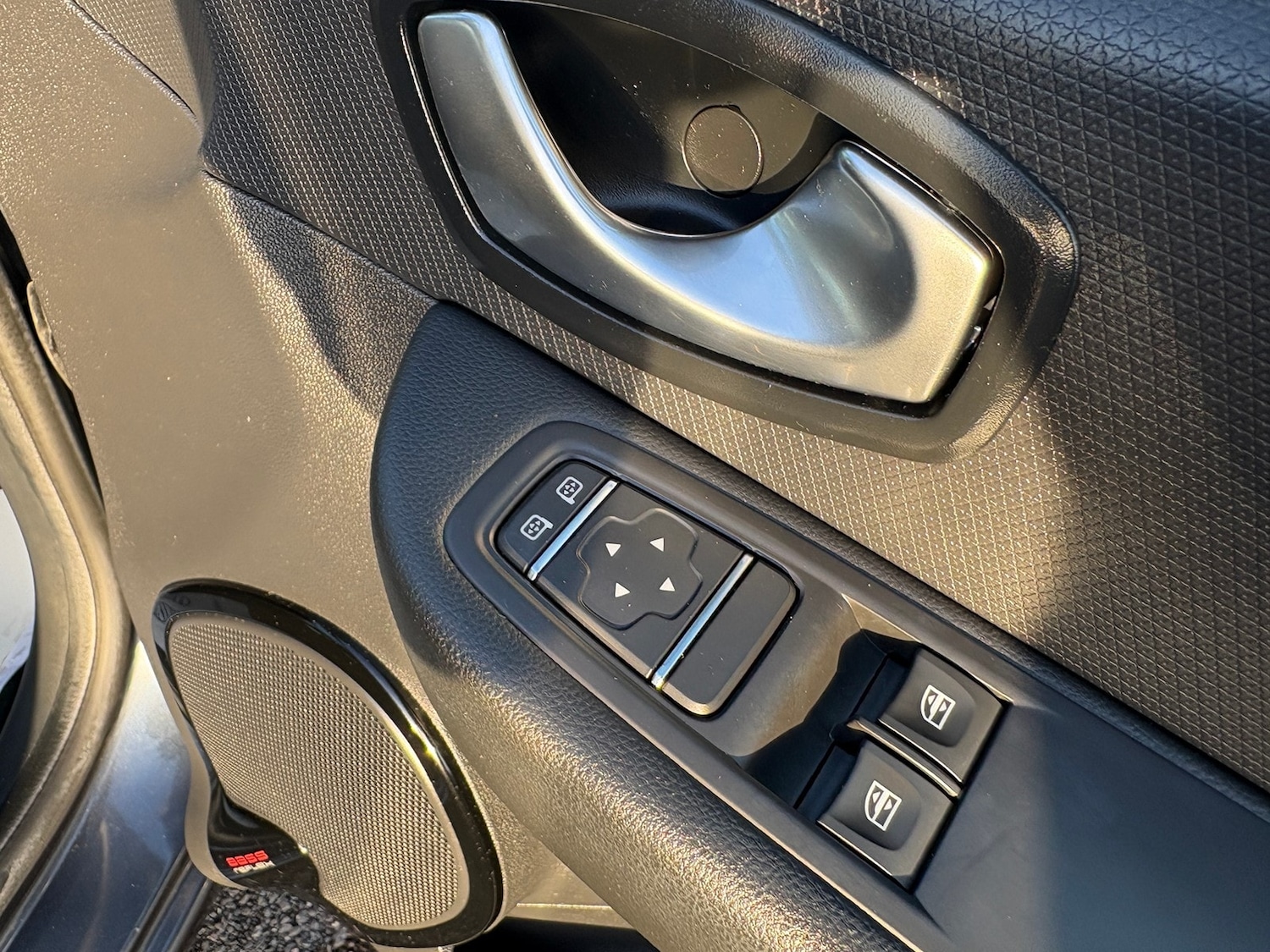 Used Renault Clio 2018 for sale - 77610634: Photo 18