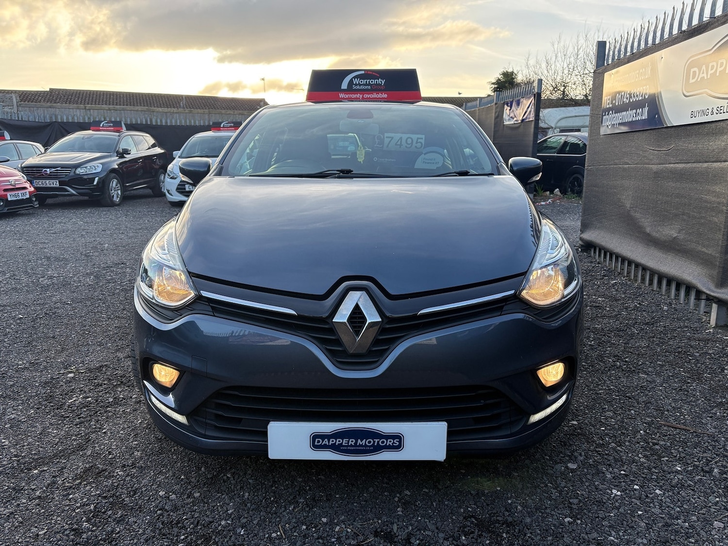 Used Renault Clio 2018 for sale - 77610634: Photo 3