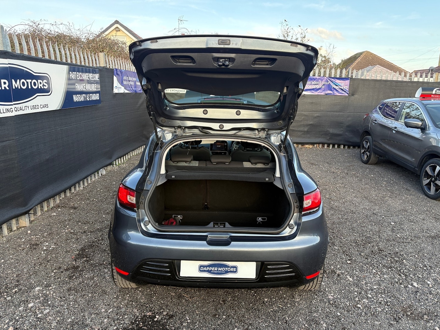 Used Renault Clio 2018 for sale - 77610634: Photo 8