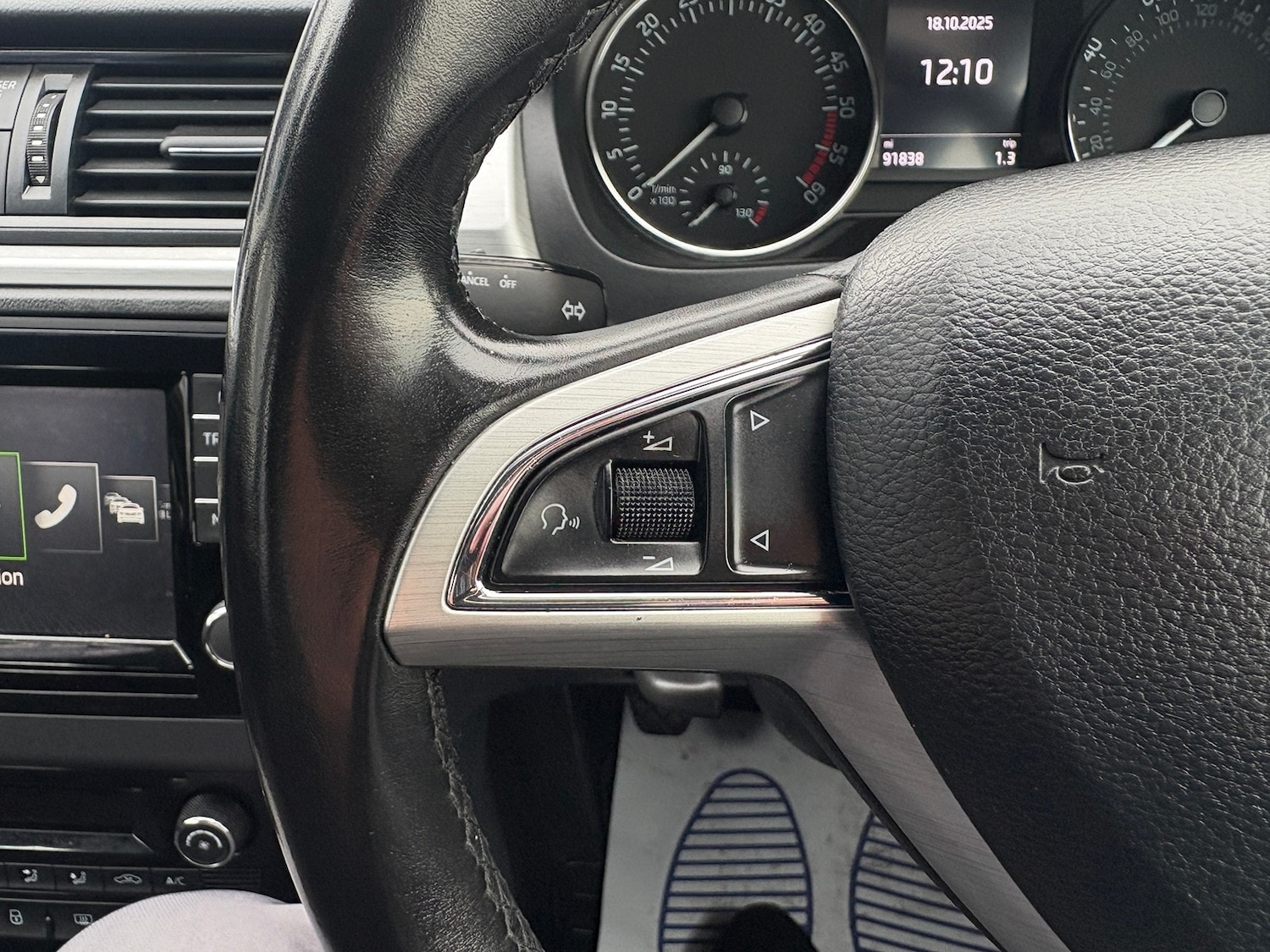 Used Skoda Rapid Spaceback 2015 for sale - 76319280: Photo 22