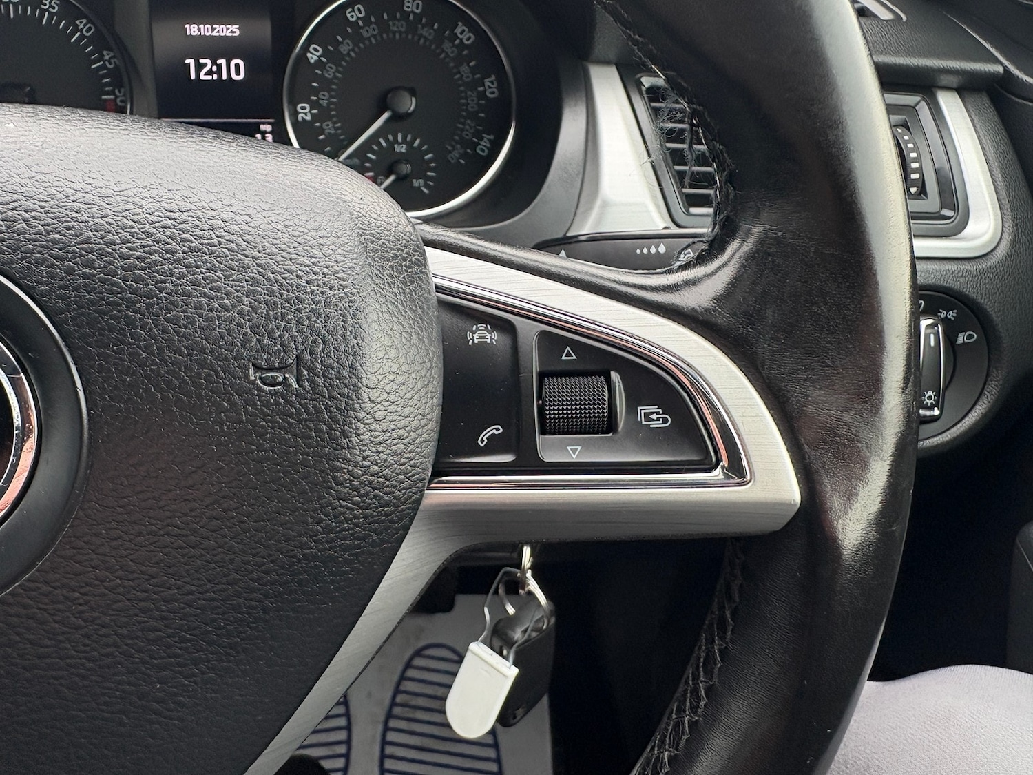 Used Skoda Rapid Spaceback 2015 for sale - 76319280: Photo 23