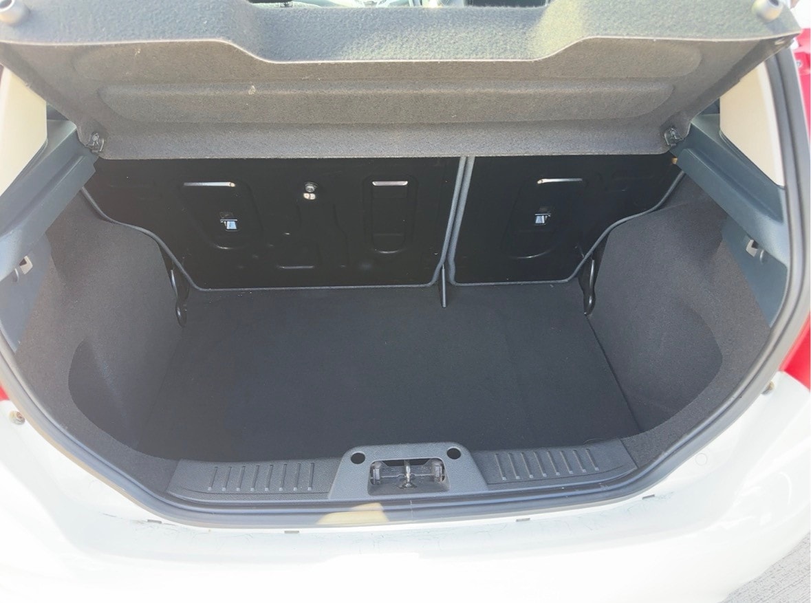 Used Ford Fiesta 2010 for sale - 78202507: Photo 5