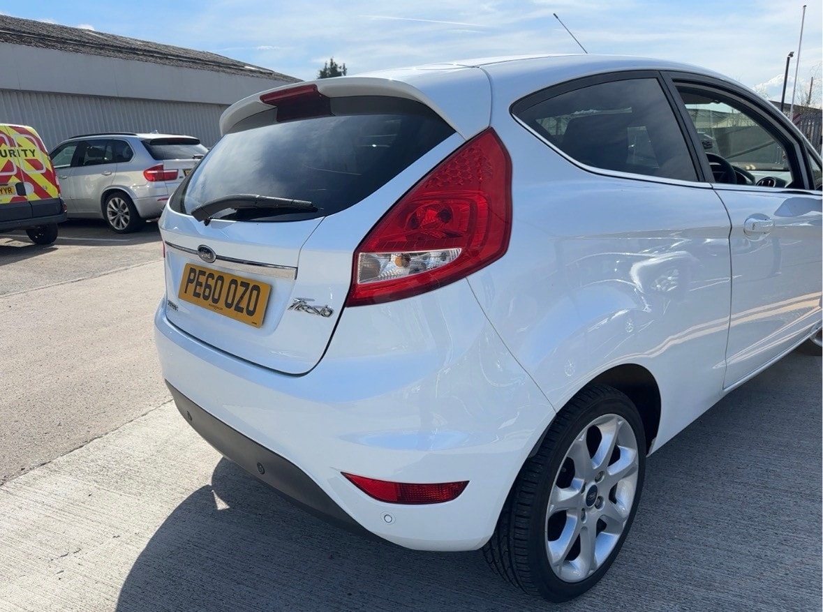 Used Ford Fiesta 2010 for sale - 78202507: Photo 6