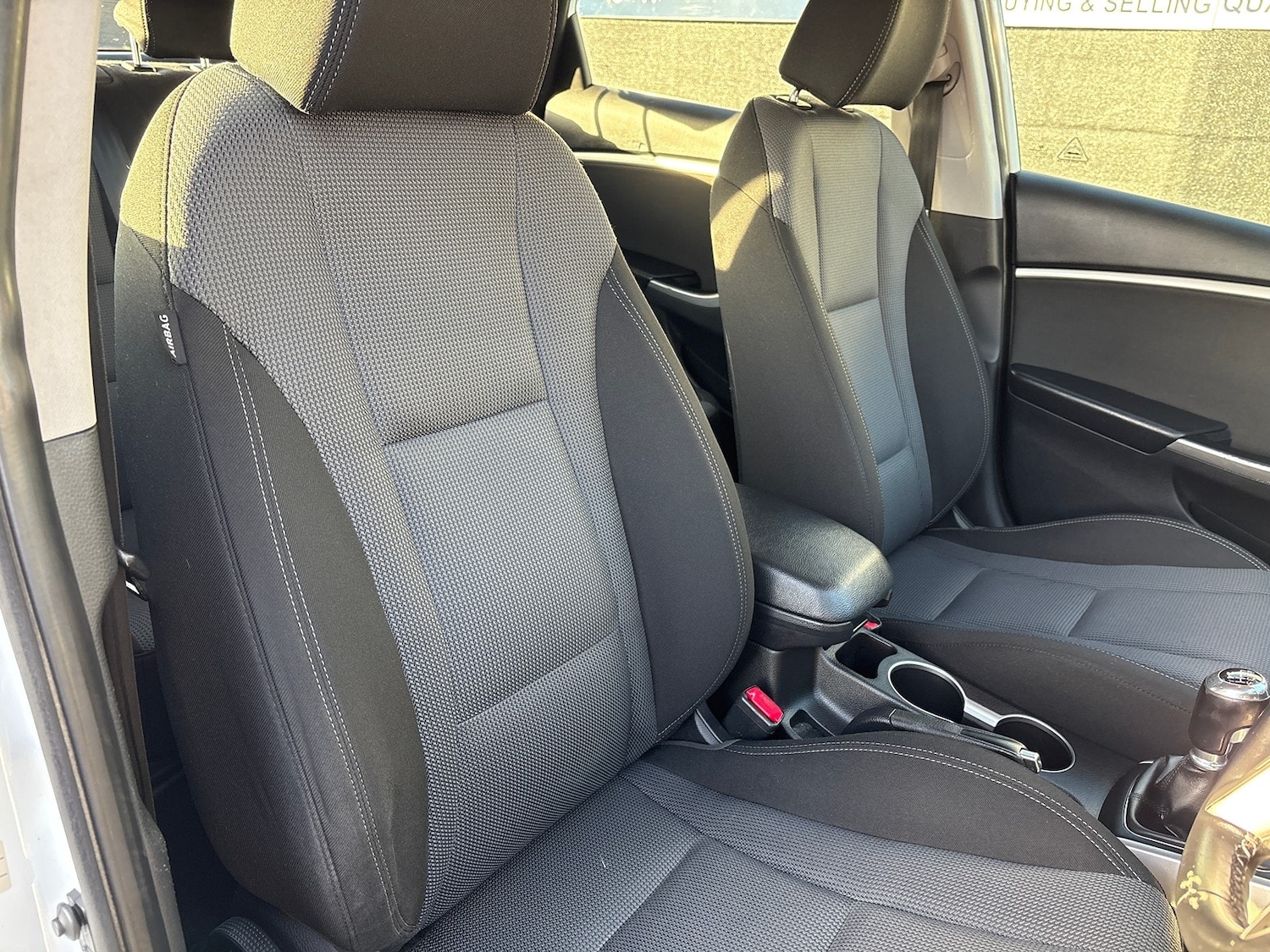 Used Hyundai i30 2016 for sale - 76885207: Photo 18