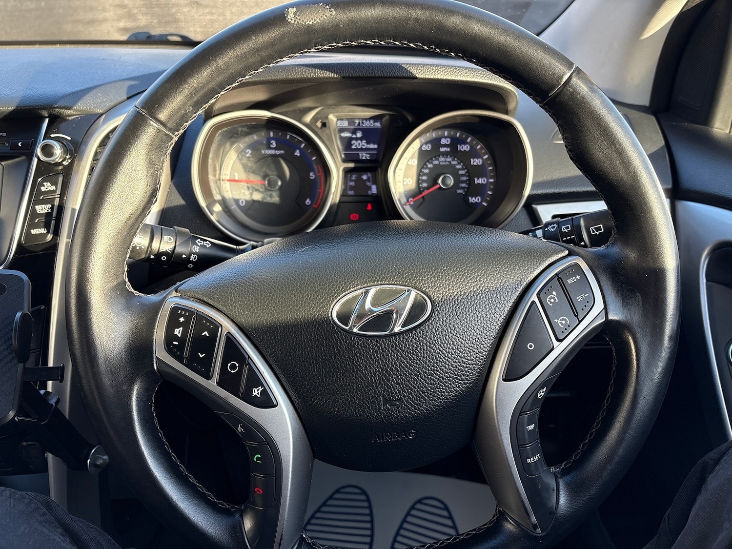 Used Hyundai i30 2016 for sale - 76885207: Photo 21