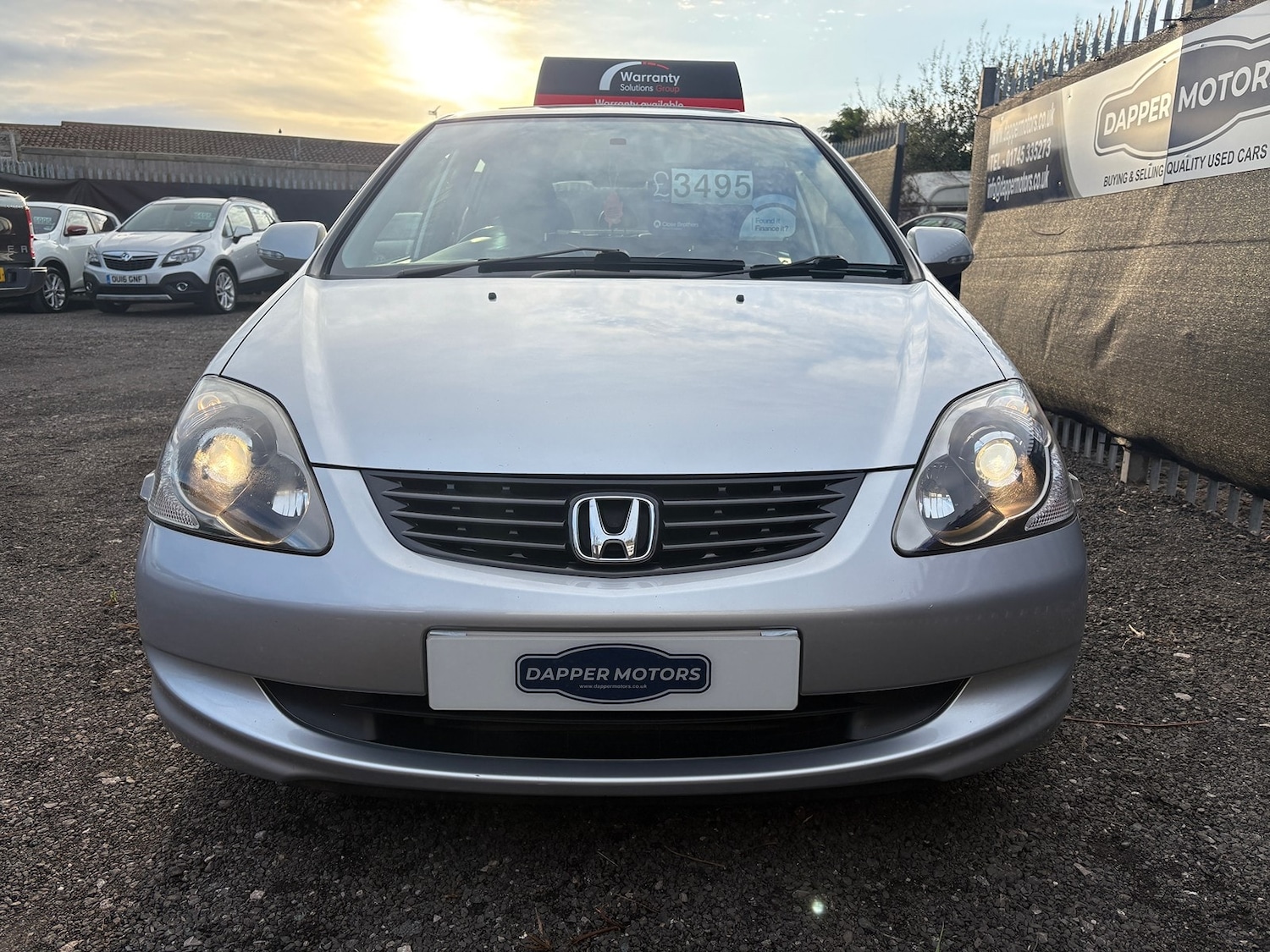 Used Honda Civic 2005 for sale - 76319271: Photo 3
