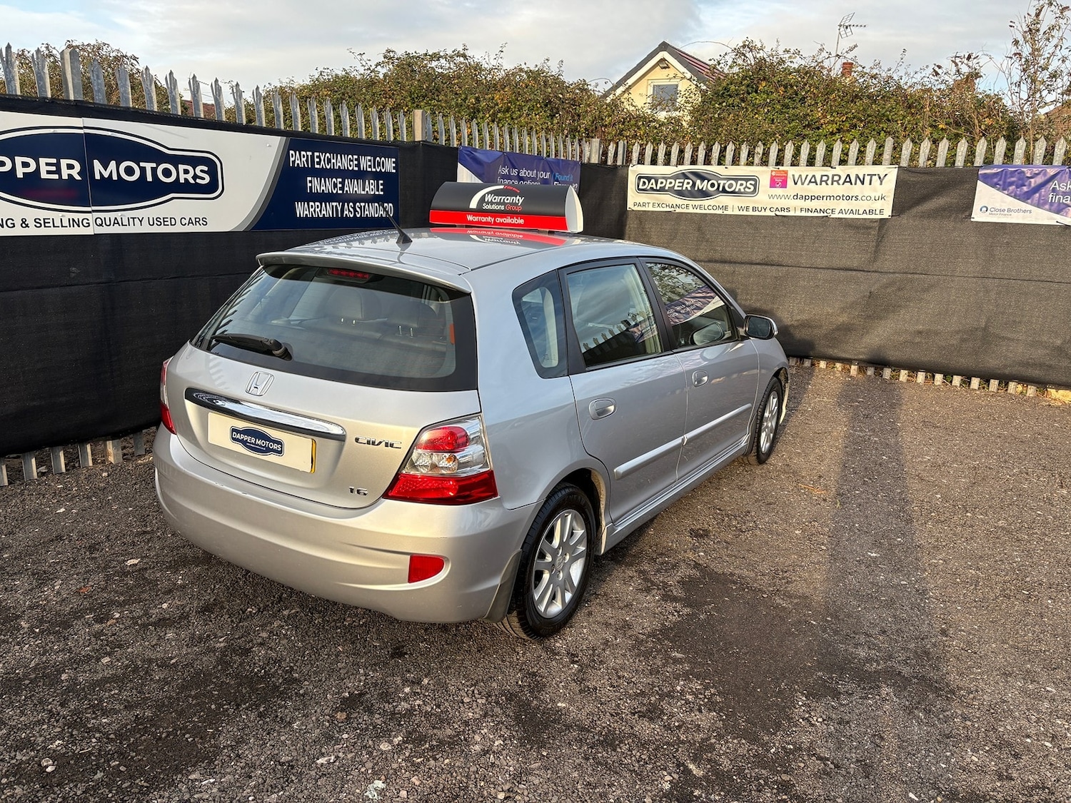 Used Honda Civic 2005 for sale - 76319271: Photo 5