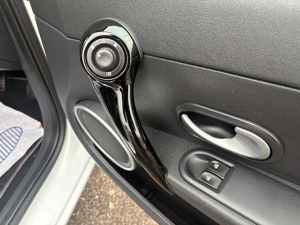 Used Renault Clio 2012 for sale - 76319284: Photo 18