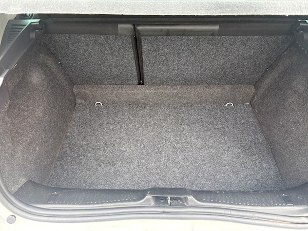 Used Renault Clio 2012 for sale - 76319284: Photo 8
