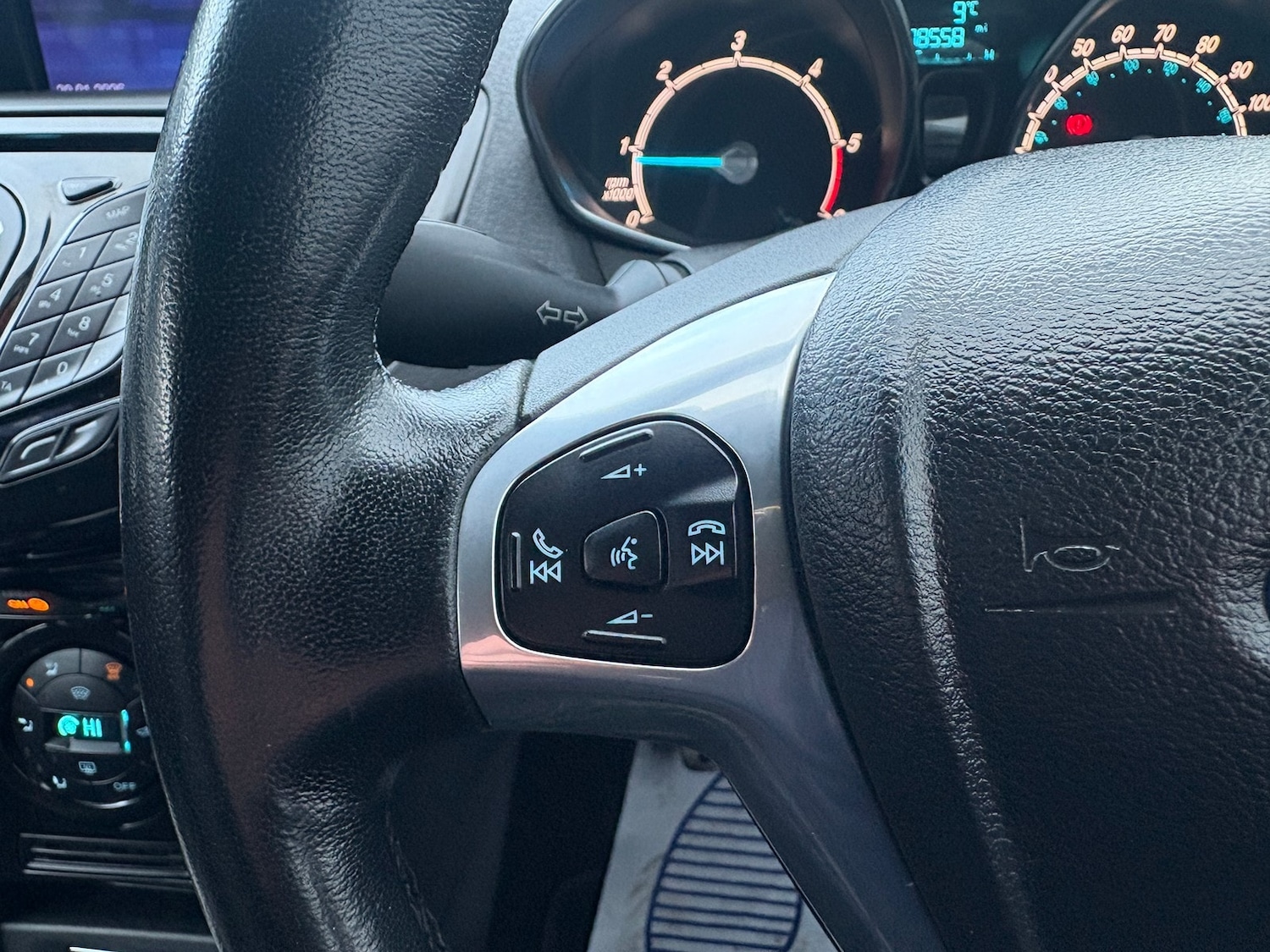 Used Ford Fiesta 2014 for sale - 77392728: Photo 23