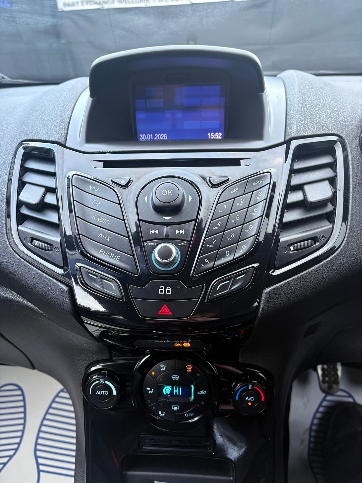 Used Ford Fiesta 2014 for sale - 77392728: Photo 24