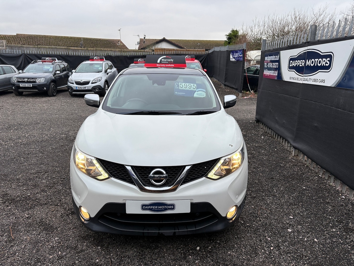 Used Nissan Qashqai 2014 for sale - 76770266: Photo 2