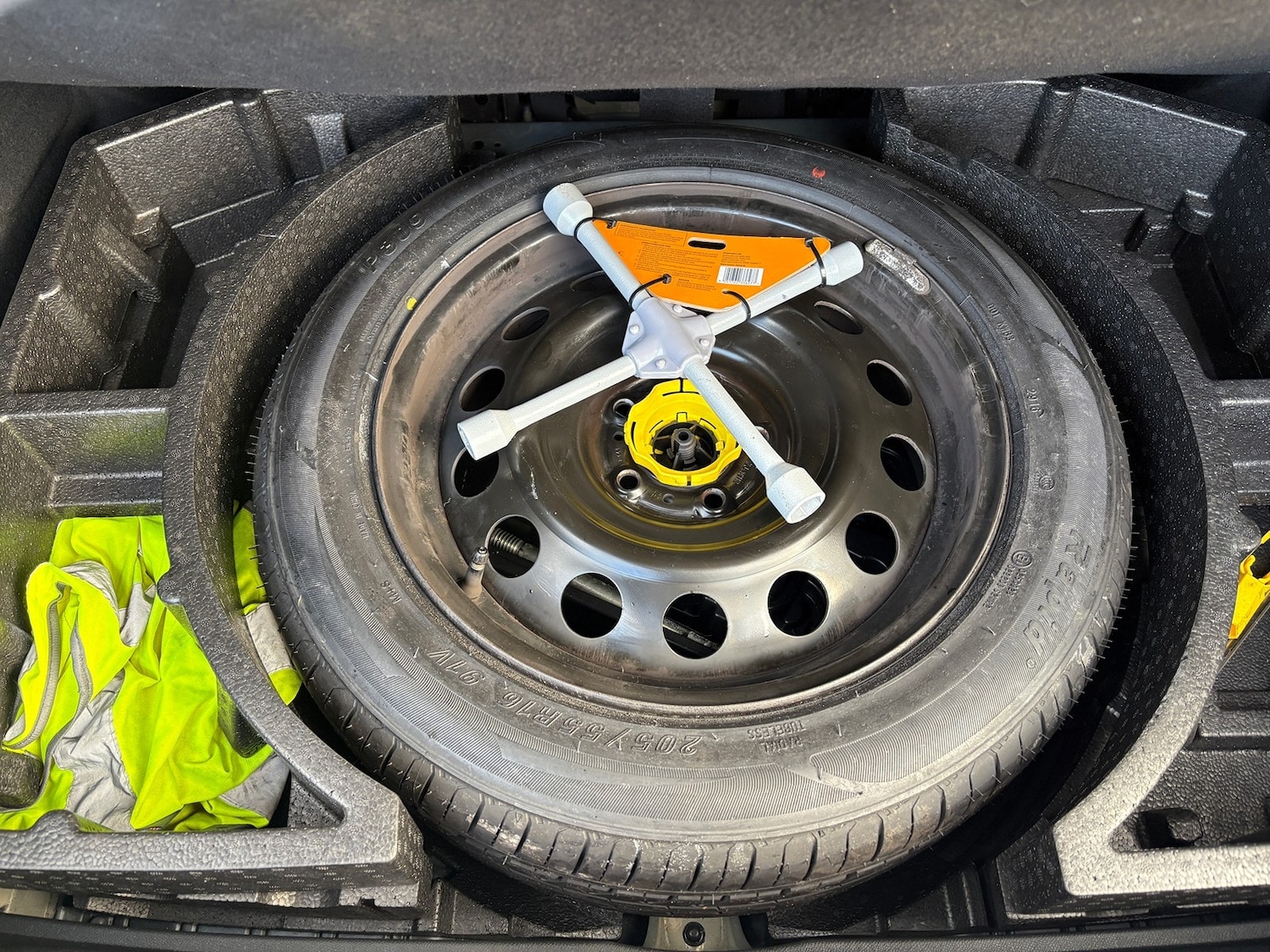 Used Peugeot 308 2015 for sale - 76897289: Photo 10