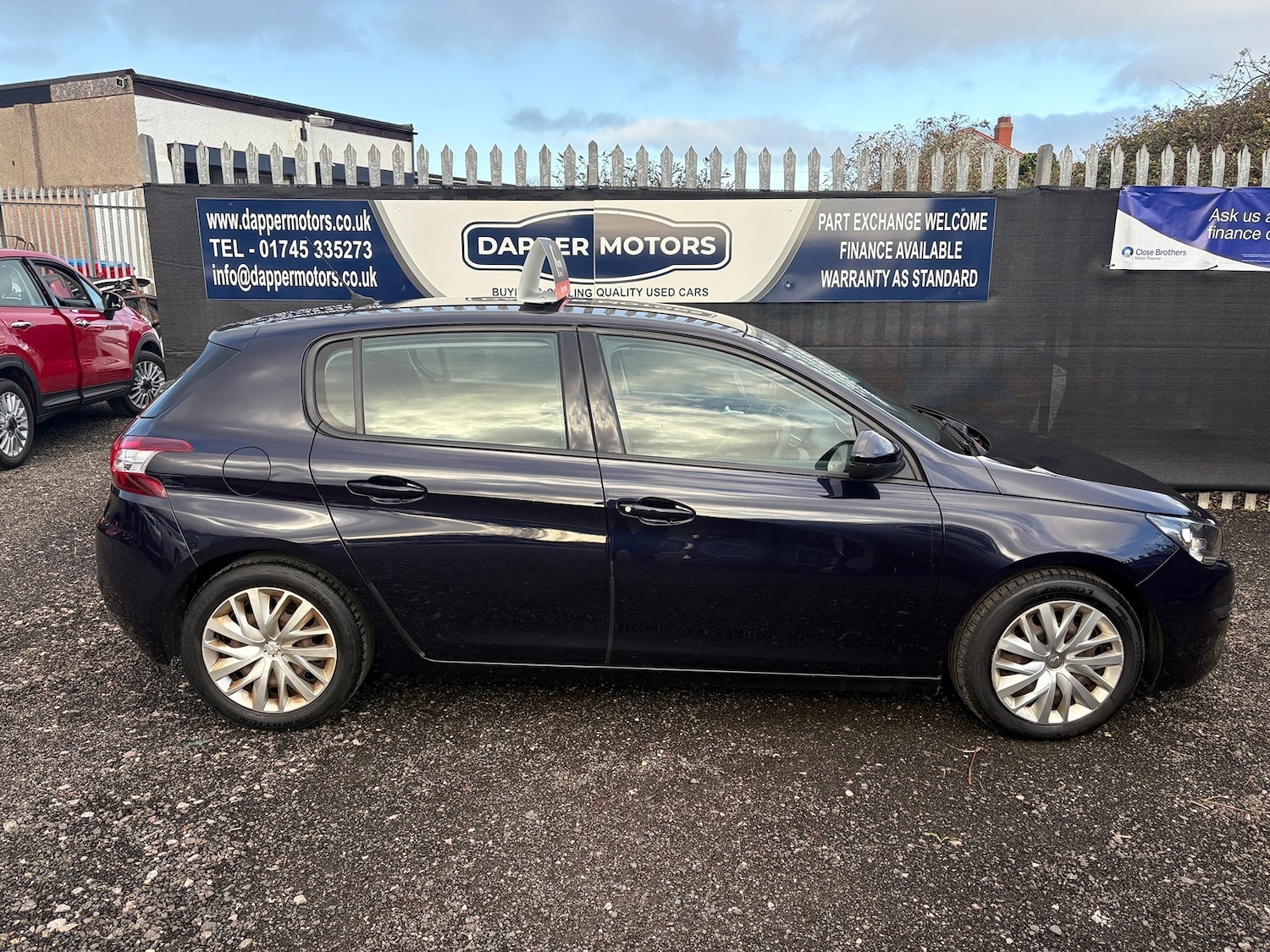 Used Peugeot 308 2015 for sale - 76897289: Photo 4