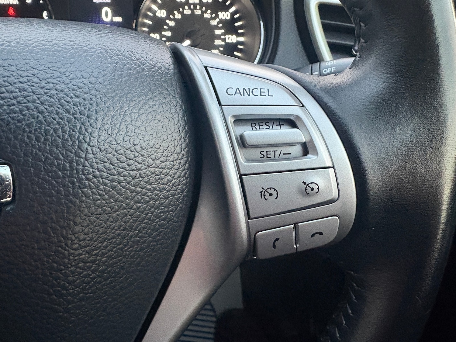 Used Nissan Qashqai 2016 for sale - 77963793: Photo 24