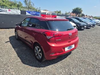 Used Hyundai i20 2017 for sale - 79207141: Photo