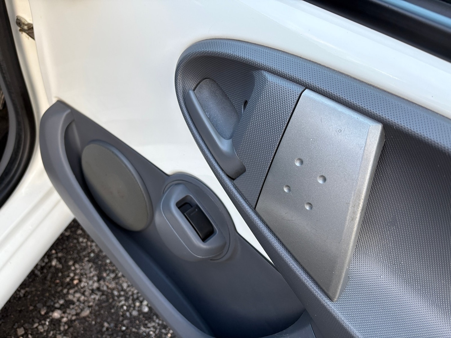 Used Toyota AYGO 2011 for sale - 76347389: Photo 18