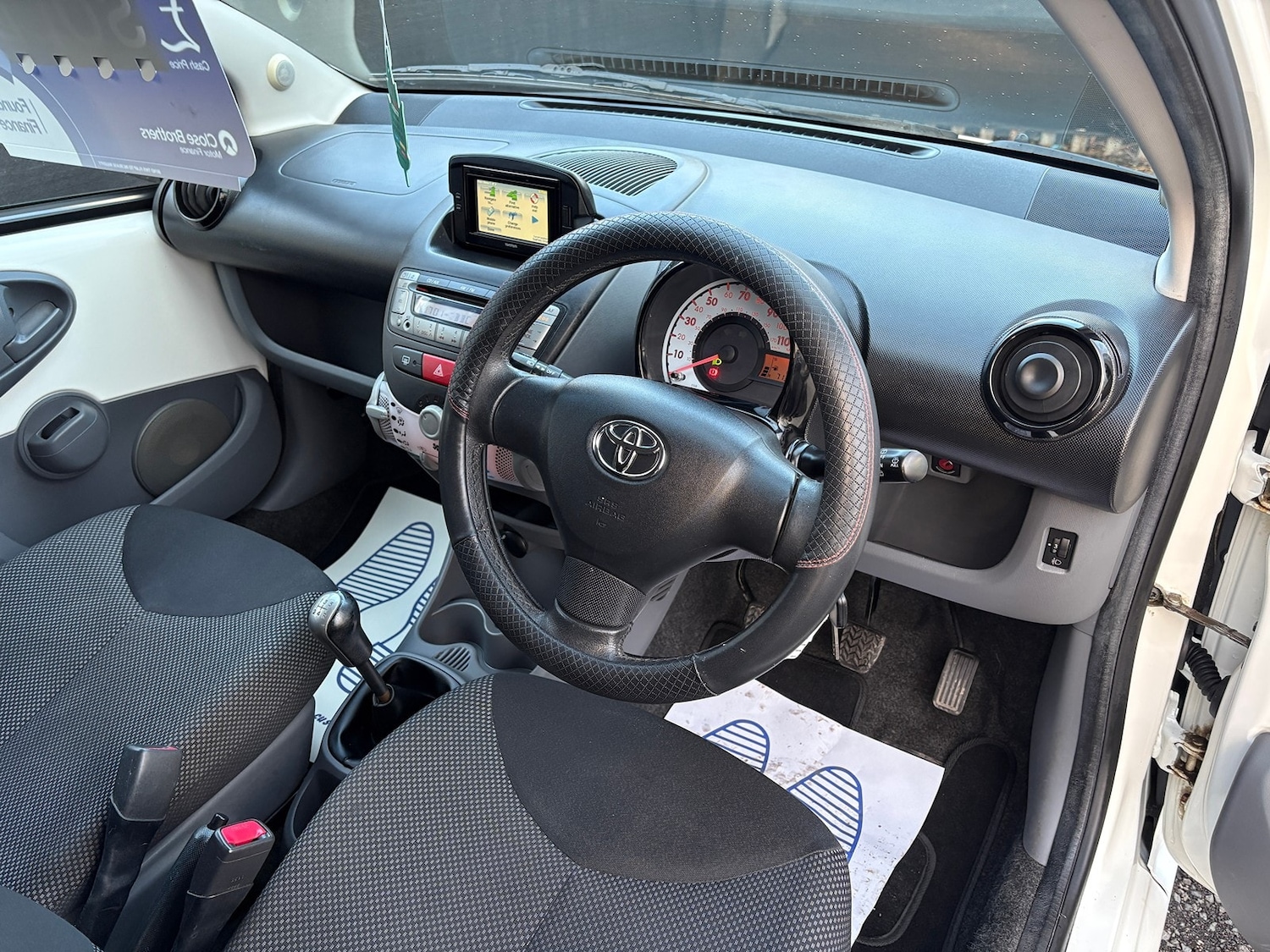Used Toyota AYGO 2011 for sale - 76347389: Photo 19