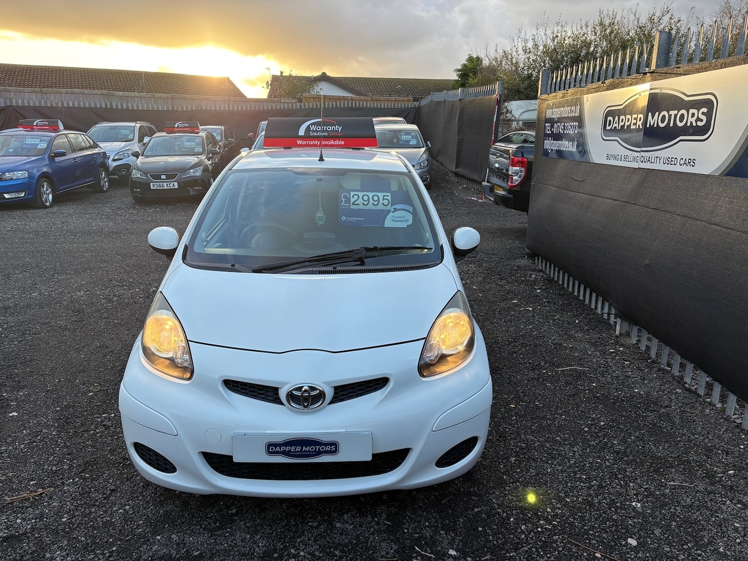 Used Toyota AYGO 2011 for sale - 76347389: Photo 2