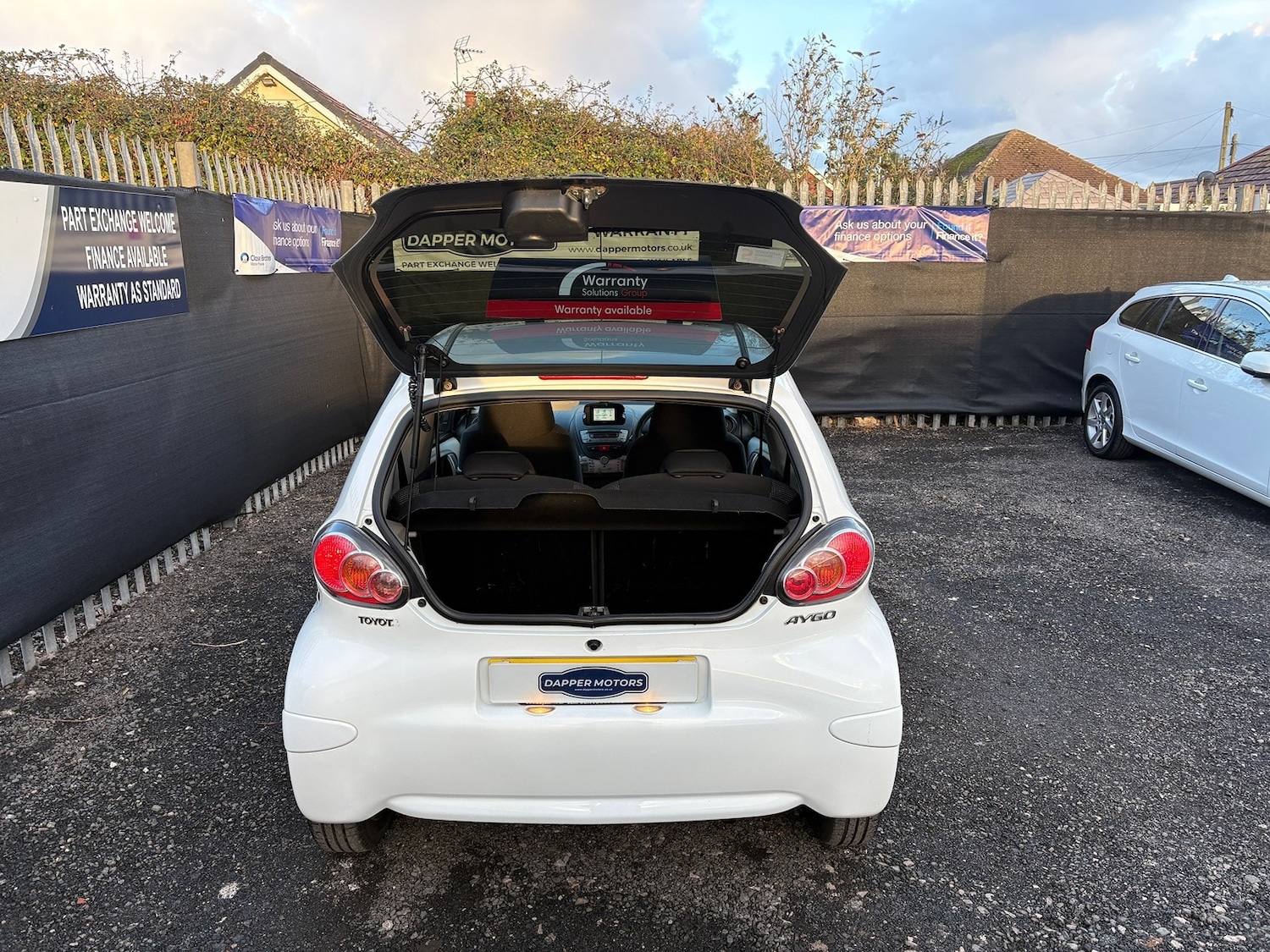 Used Toyota AYGO 2011 for sale - 76347389: Photo 7