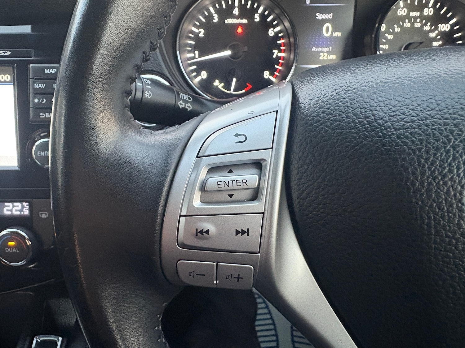 Used Nissan Qashqai 2016 for sale - 76347385: Photo 25