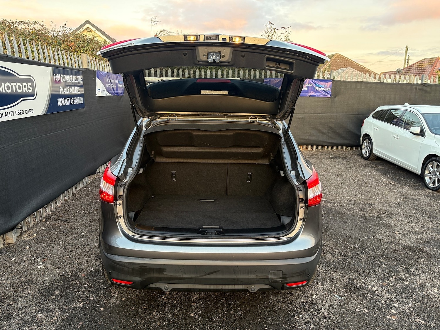 Used Nissan Qashqai 2016 for sale - 76347385: Photo 7