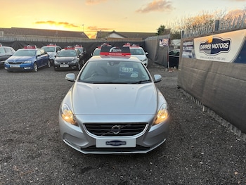 Used Volvo V40 2015 for sale - 76511135: Photo