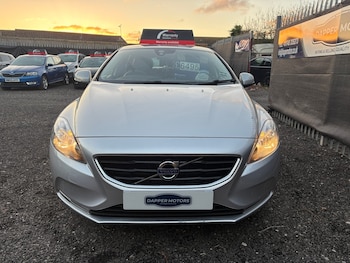 Used Volvo V40 2015 for sale - 76511135: Photo